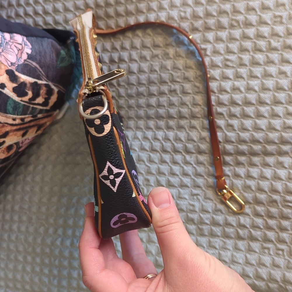 ⚡ FLASH SALE - Louis Vuitton Takashi Murakami Mulit Color Pochette - Picture 6 of 17